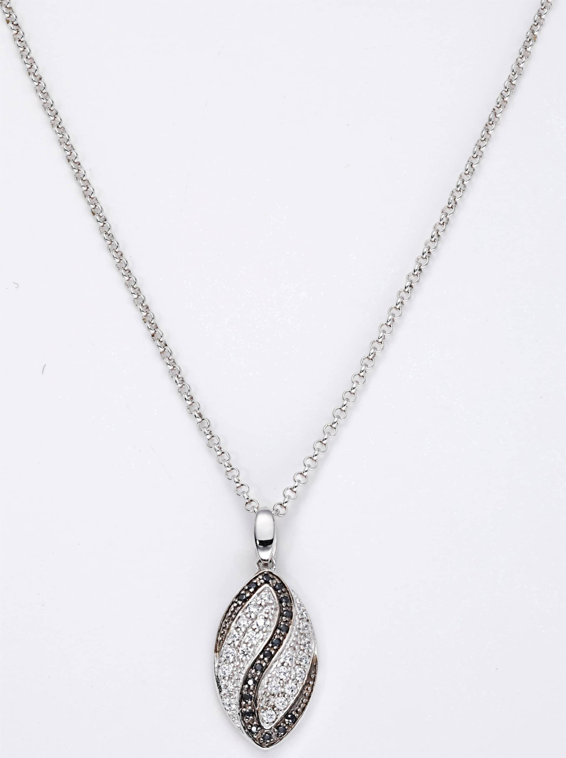 Anhänger mit Kette