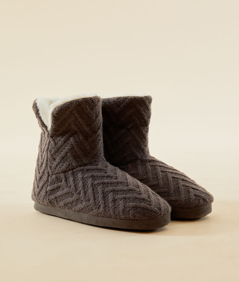 Hausstiefel mit kunstpelzfutter Hausstiefel mit kunstpelzfutter