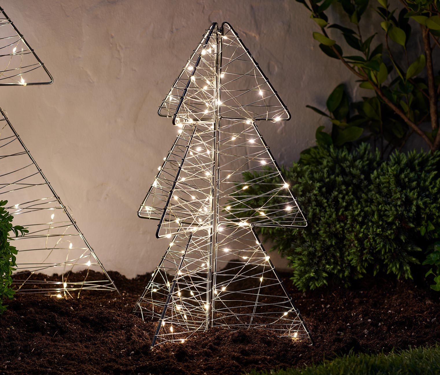 LED-Outdoor-Tanne, faltbar ca. 45 cm LED-Outdoor-Tanne, faltbar ca. 45 cm