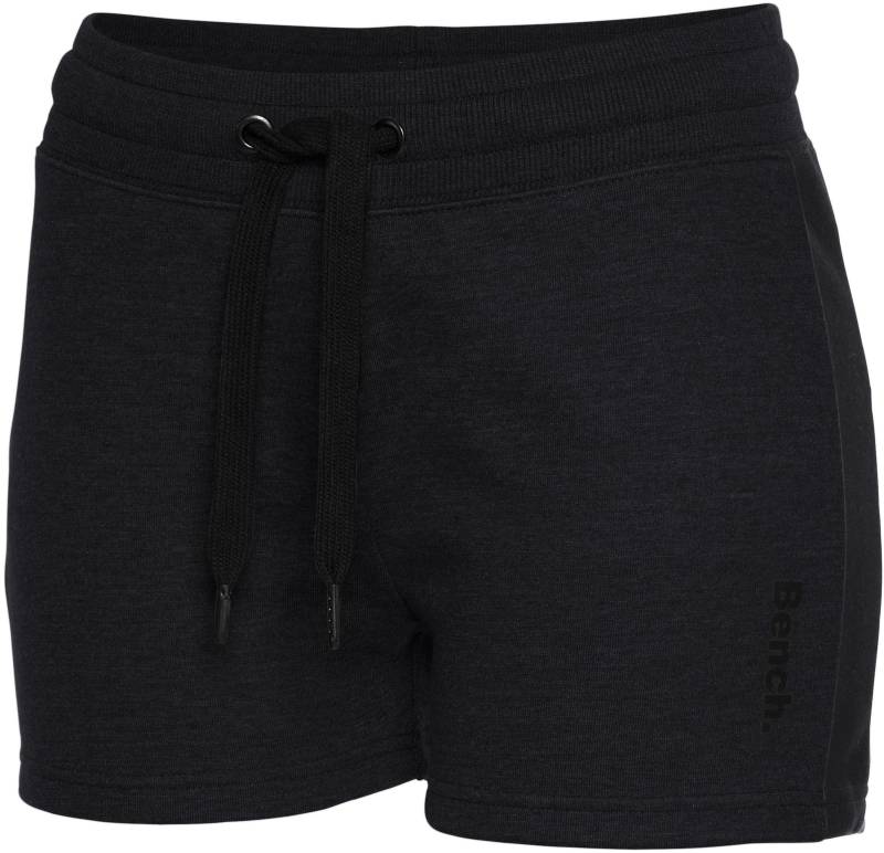 Relaxshorts in schwarz von heine