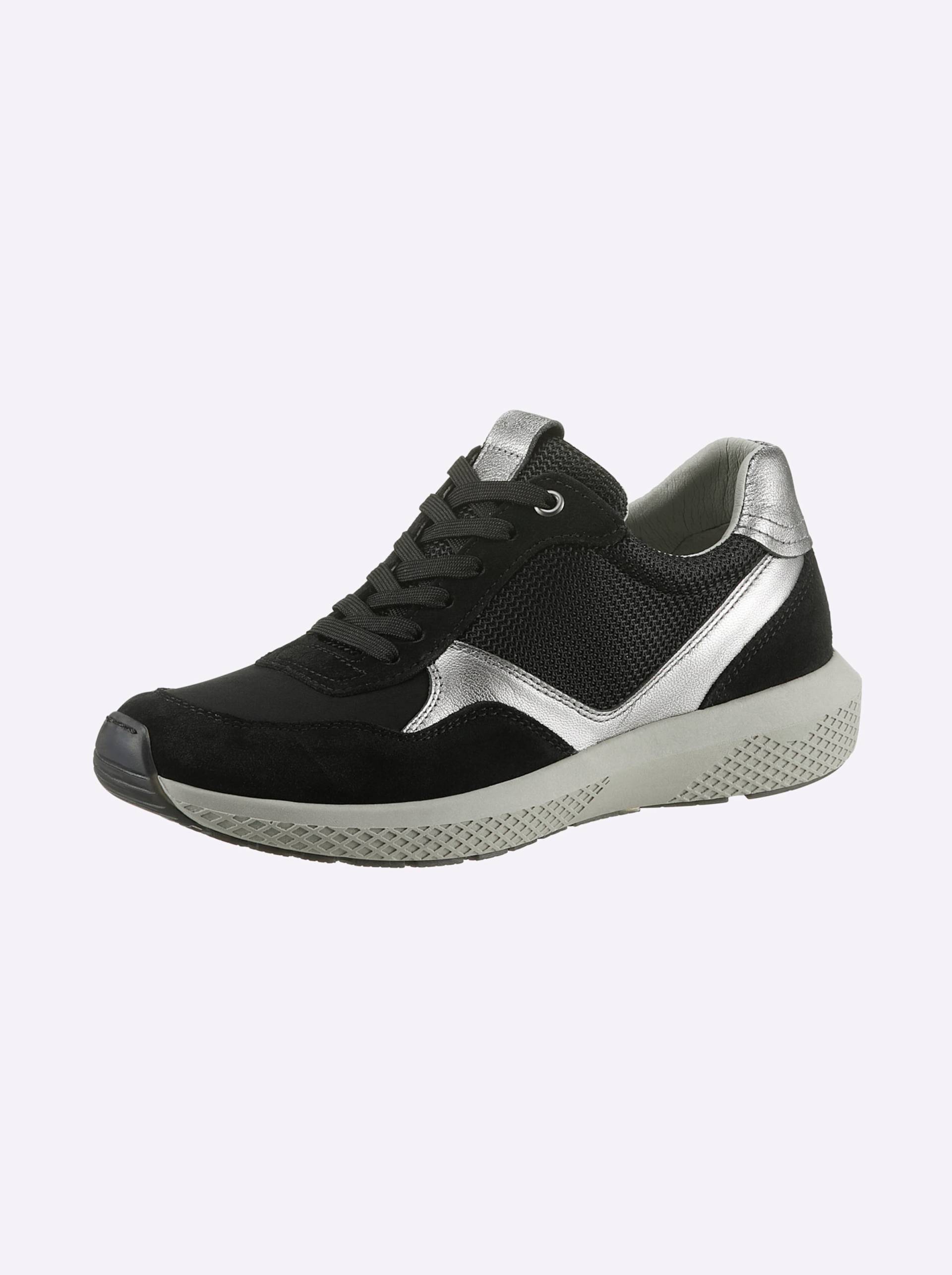 Sneaker in schwarz von airsoft modern+