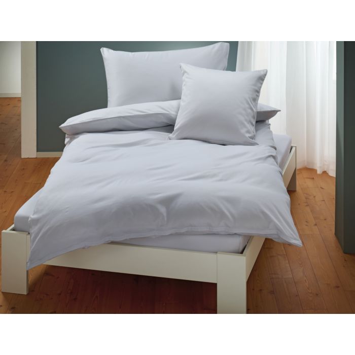 Uni Satin Bettwäsche mit Biese, silber, 240x240 cm von Living Home