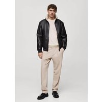 Fließende Regular Fit-Bundfaltenhose Fließende Regular Fit-Bundfaltenhose von mango man