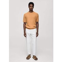 Geripptes Strick-T-Shirt Geripptes Strick-T-Shirt von mango man