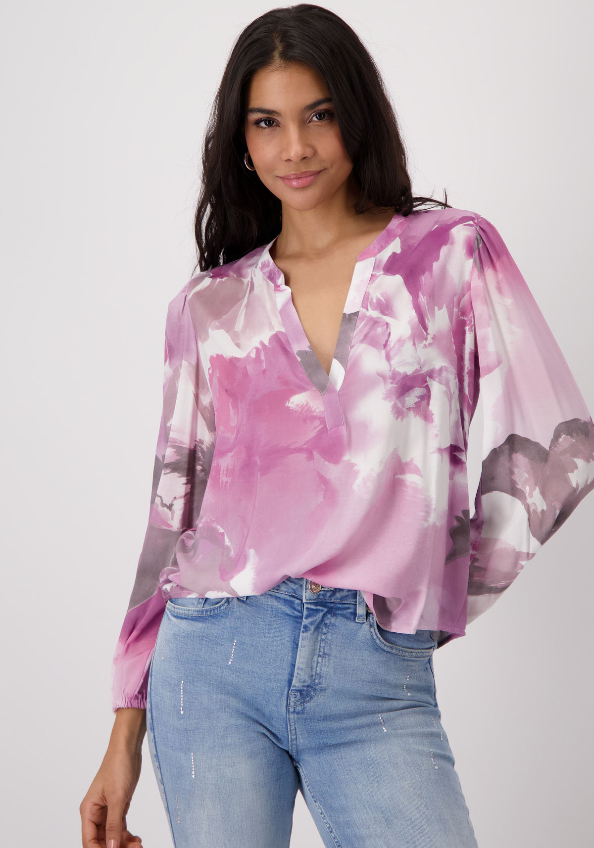 Monari Schlupfbluse, mit allover Blumendruck Monari Schlupfbluse, mit allover Blumendruck von monari