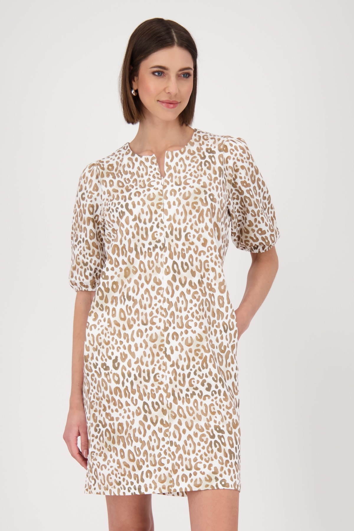 Monari Sommerkleid »Kleid Leo allover«, Mit Rundhalsausschnitt Monari Sommerkleid »Kleid Leo allover«, Mit Rundhalsausschnitt von monari