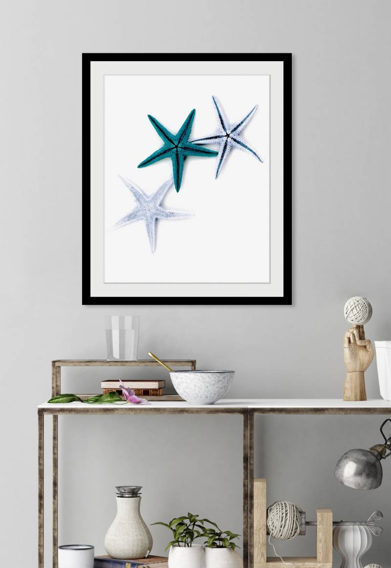 queence Bild »Laura«, Meer-Wassertiere-Kunst, (1 St.), HD Premium Poster-Druck inkl. Holzrahmen von queence