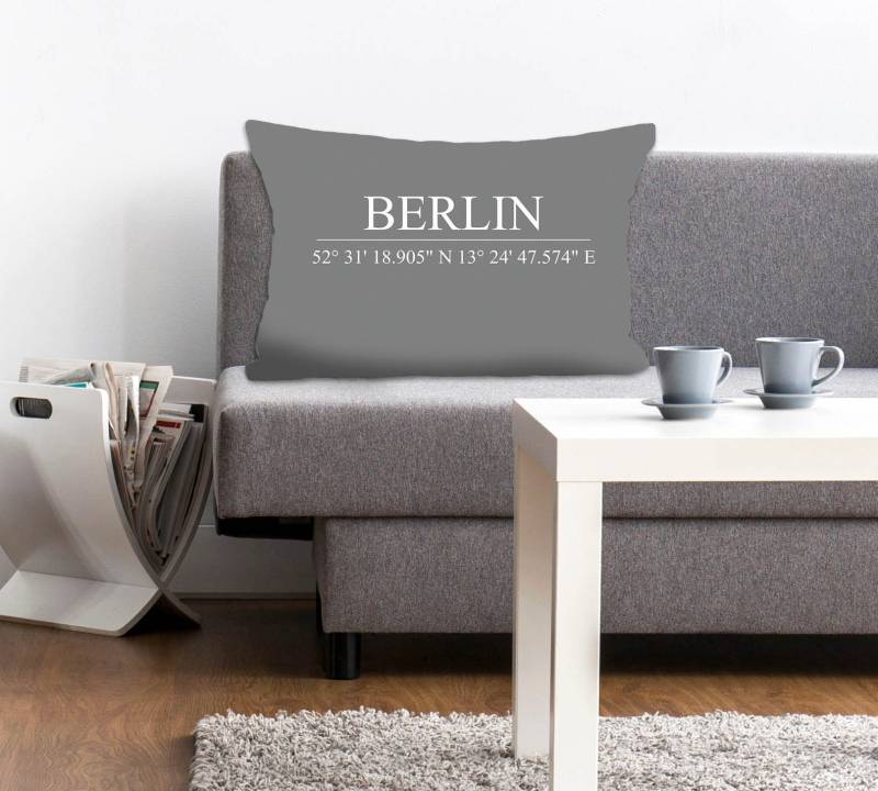 queence Dekokissen »Berlin«, Kissenhülle,Grau,Berlin,Schriftzug,Koordinaten,Stadt,Urban,Modern von queence