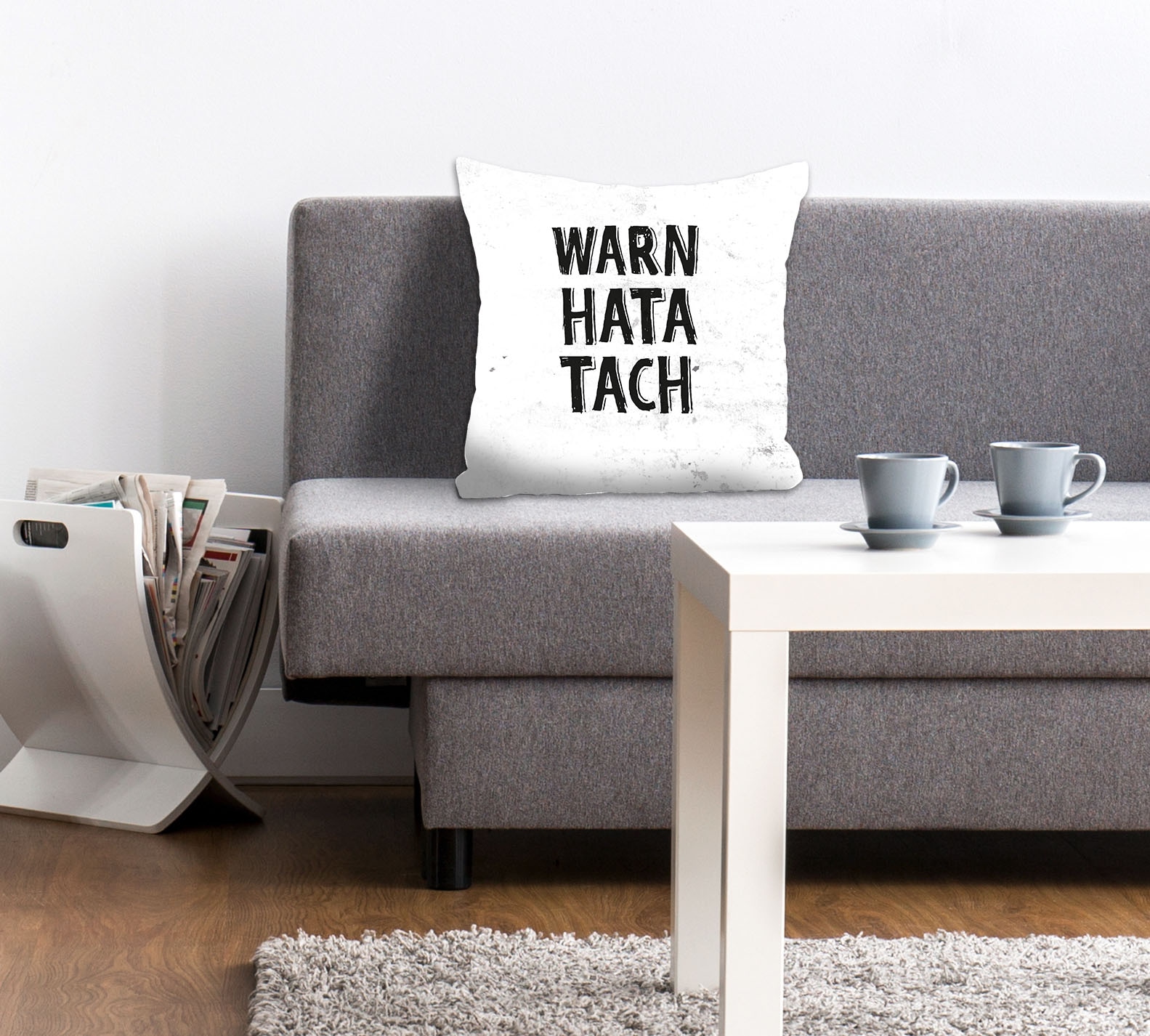 queence Dekokissen »WARN HATA TACH« von queence