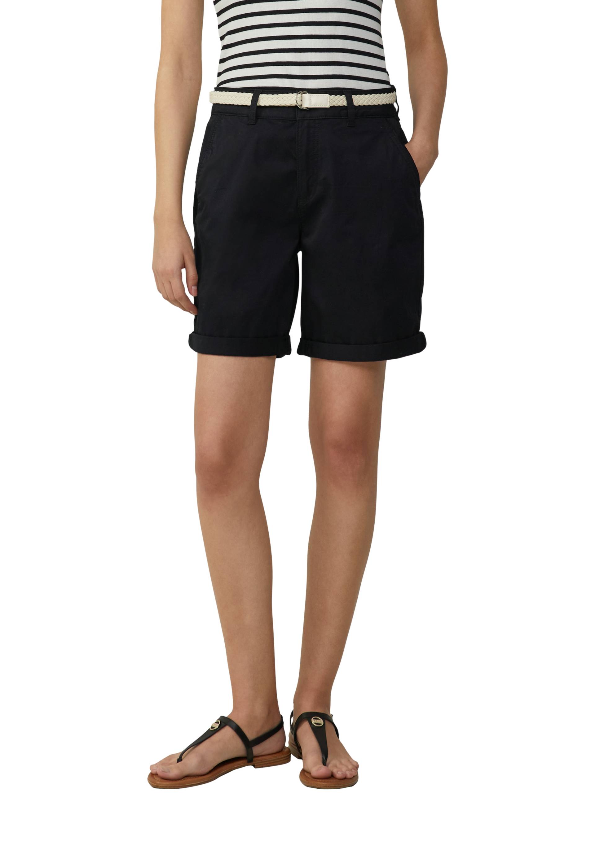 s.Oliver Chinoshorts, mit geflochtenem Gürtel von s.Oliver