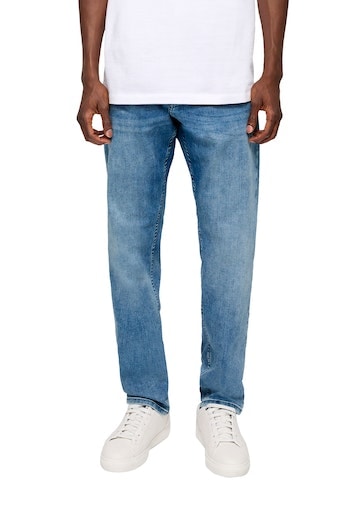 s.Oliver Tapered-fit-Jeans, mit Label-Badge von s.Oliver