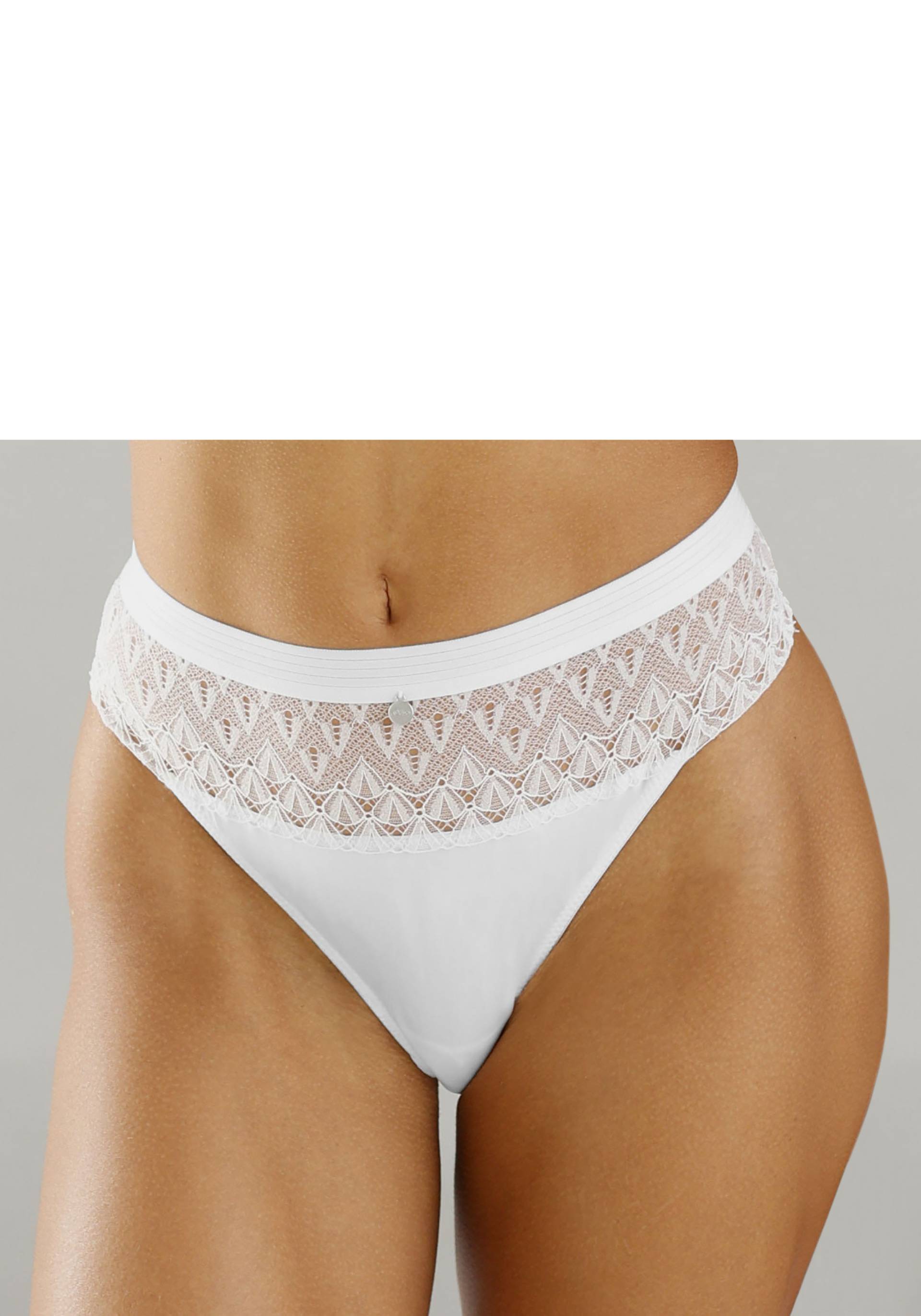 s.Oliver String »Ivette«, mit modischem Einsatz aus graphischer Spitze s.Oliver String »Ivette«, mit modischem Einsatz aus graphischer Spitze von s.Oliver
