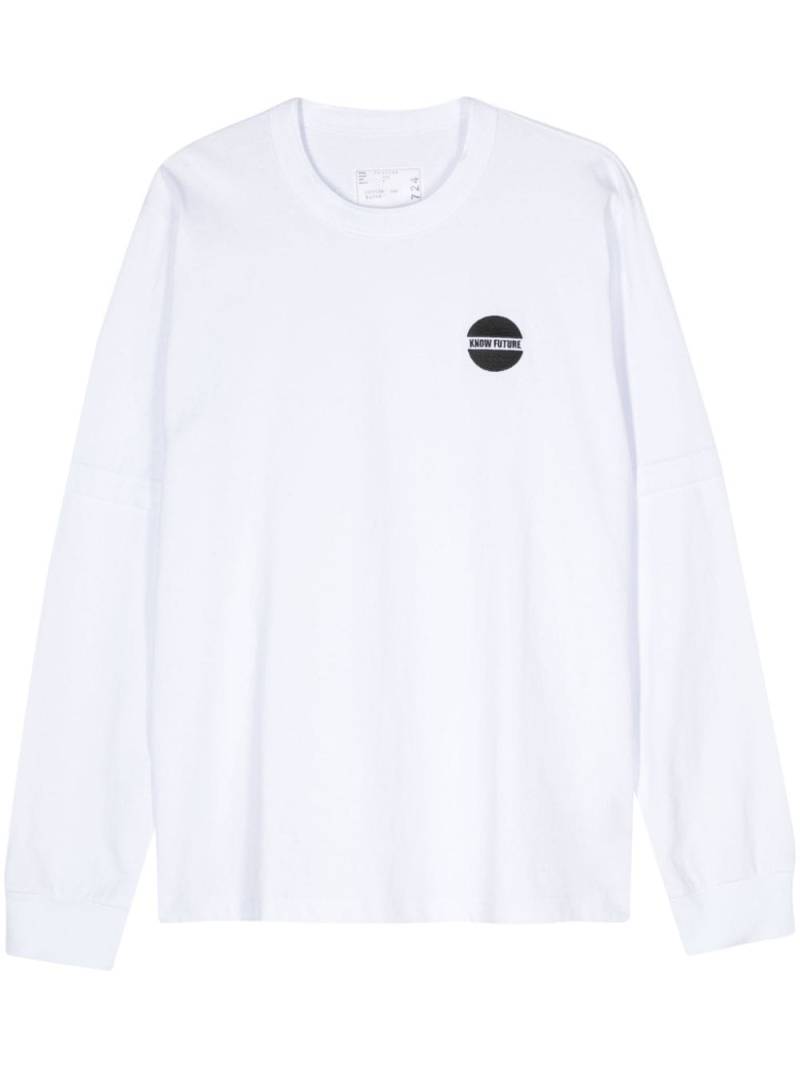 sacai embroidered-slogan T-shirt - White von sacai