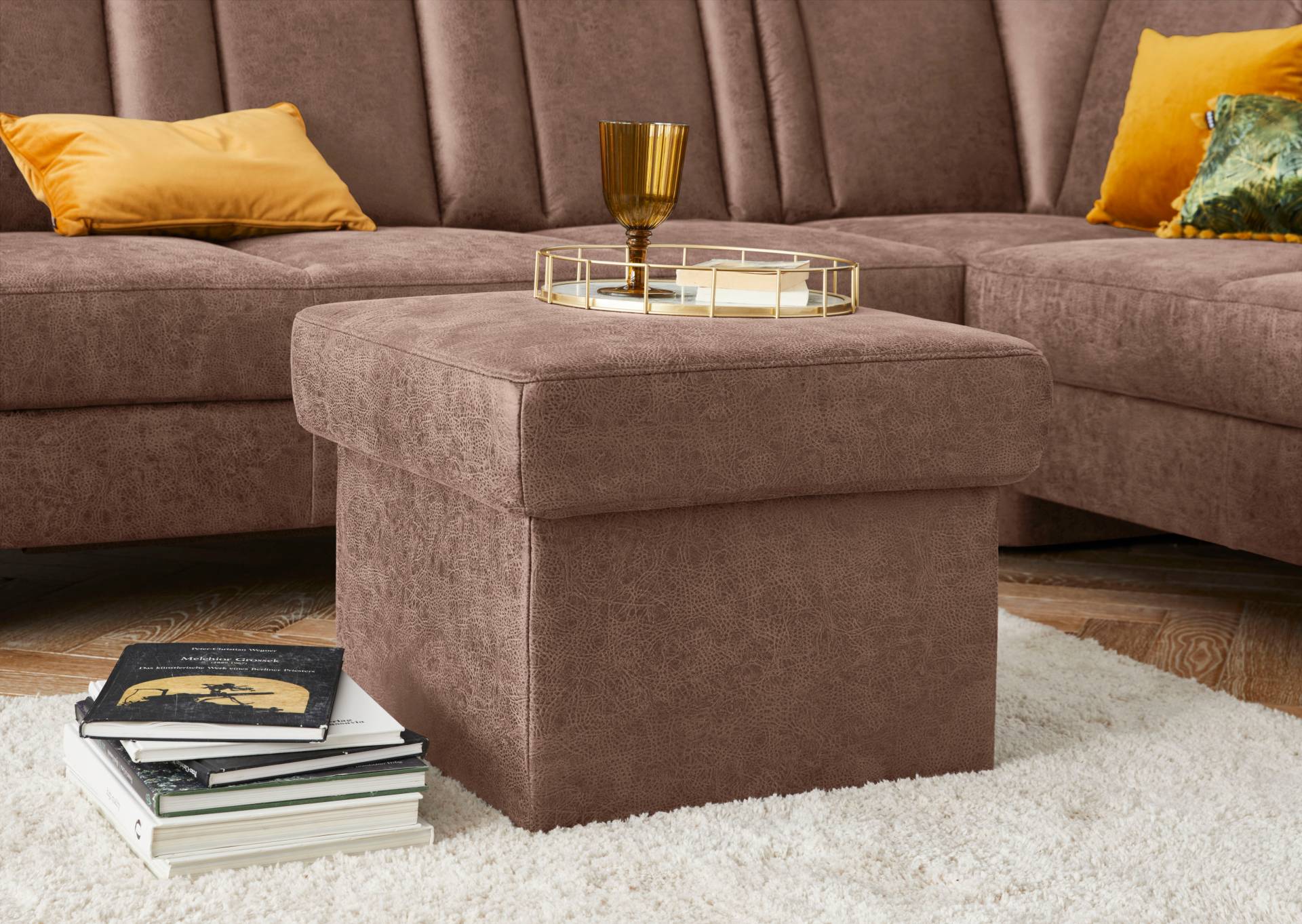 sit&more Stauraumhocker »Melissa«, klassisches Design, optional in dem mit Wasser zu reinigendem Bezug sit&more Stauraumhocker »Melissa«, klassisches Design, optional in dem mit Wasser zu reinigendem Bezug von sit&more