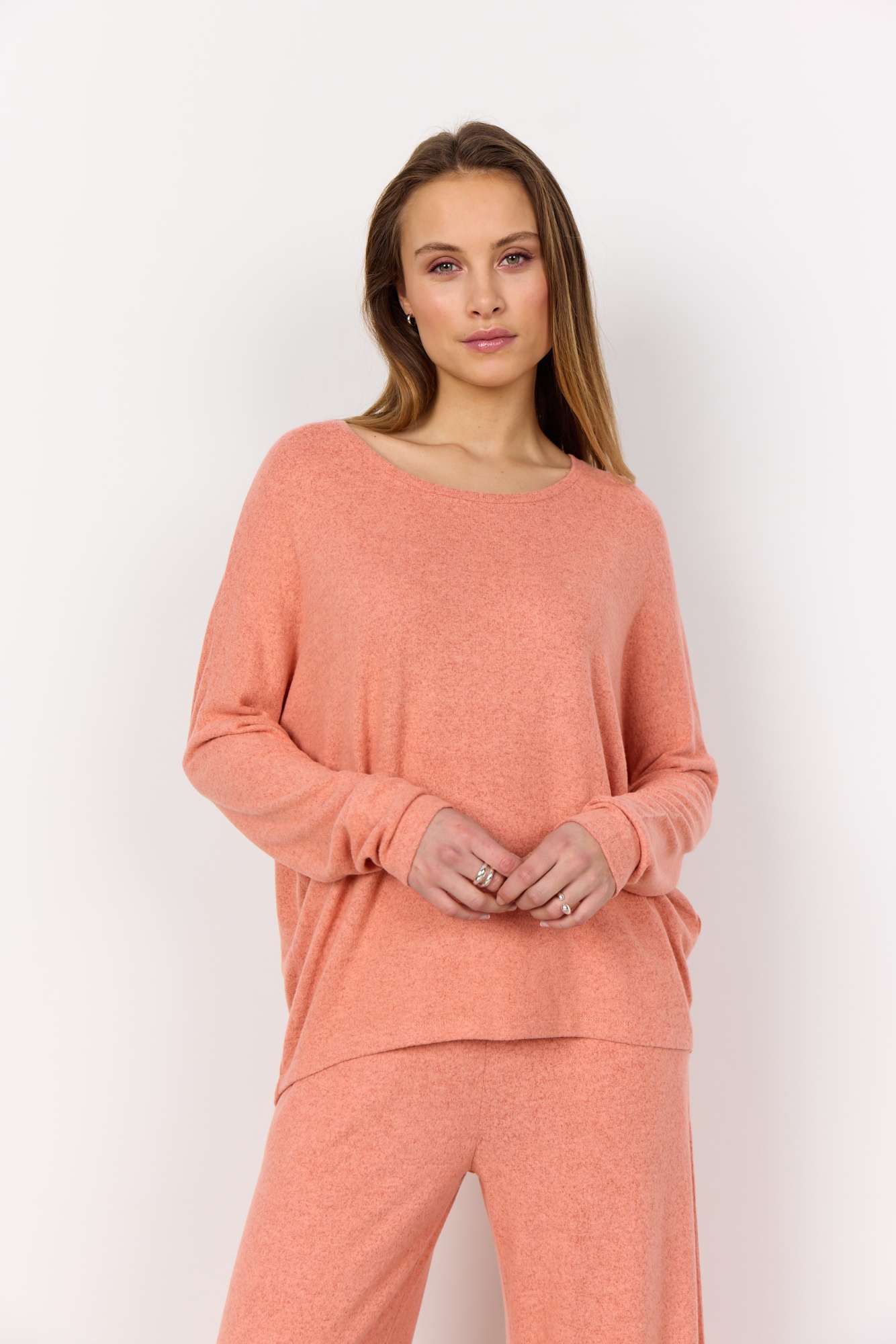 soyaconcept Rundhalsshirt »SC-BIARA 1«, bequemer Pullover, elastische Viskose-Qualität in melierter Optik soyaconcept Rundhalsshirt »SC-BIARA 1«, bequemer Pullover, elastische Viskose-Qualität in melierter Optik von soyaconcept