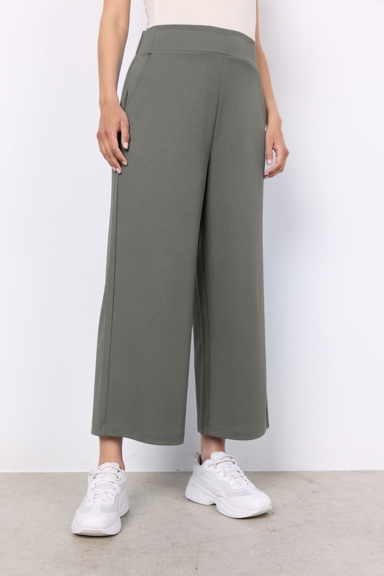 soyaconcept Schlupfhose »SC-SIHAM 36«, bequeme Culotte in 7/8 Länge und lässiger Passform soyaconcept Schlupfhose »SC-SIHAM 36«, bequeme Culotte in 7/8 Länge und lässiger Passform von soyaconcept