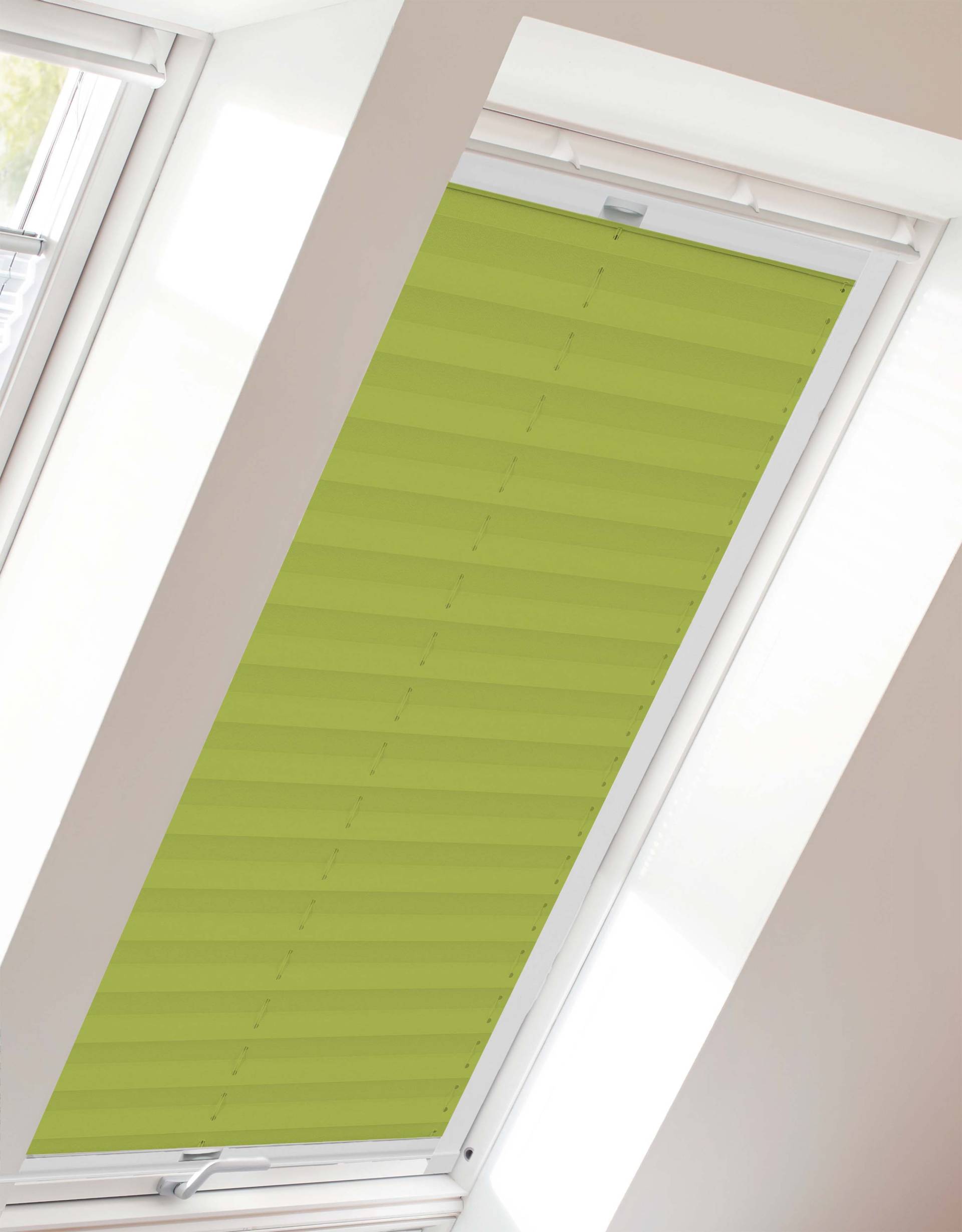 sunlines Dachfensterplissee »StartUp Style Crepe«, Lichtschutz, verspannt von sunlines