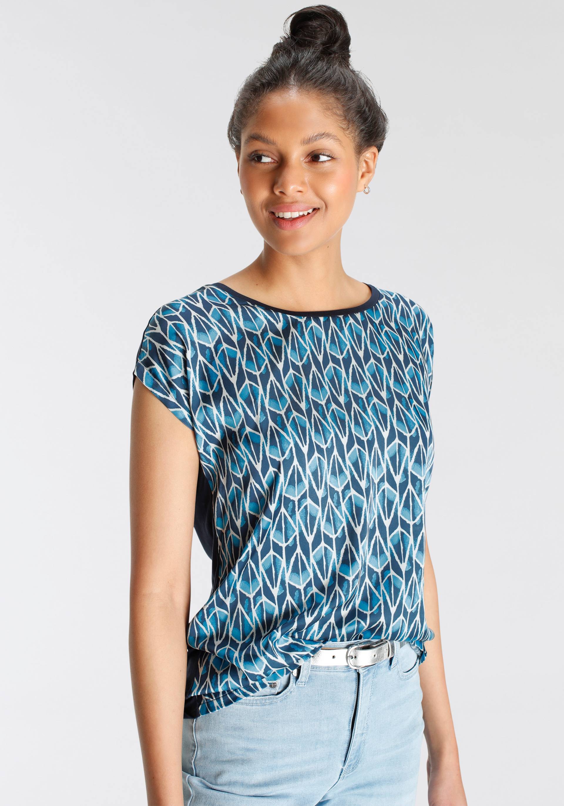 Tamaris Shirtbluse, mit trendigem Print von tamaris