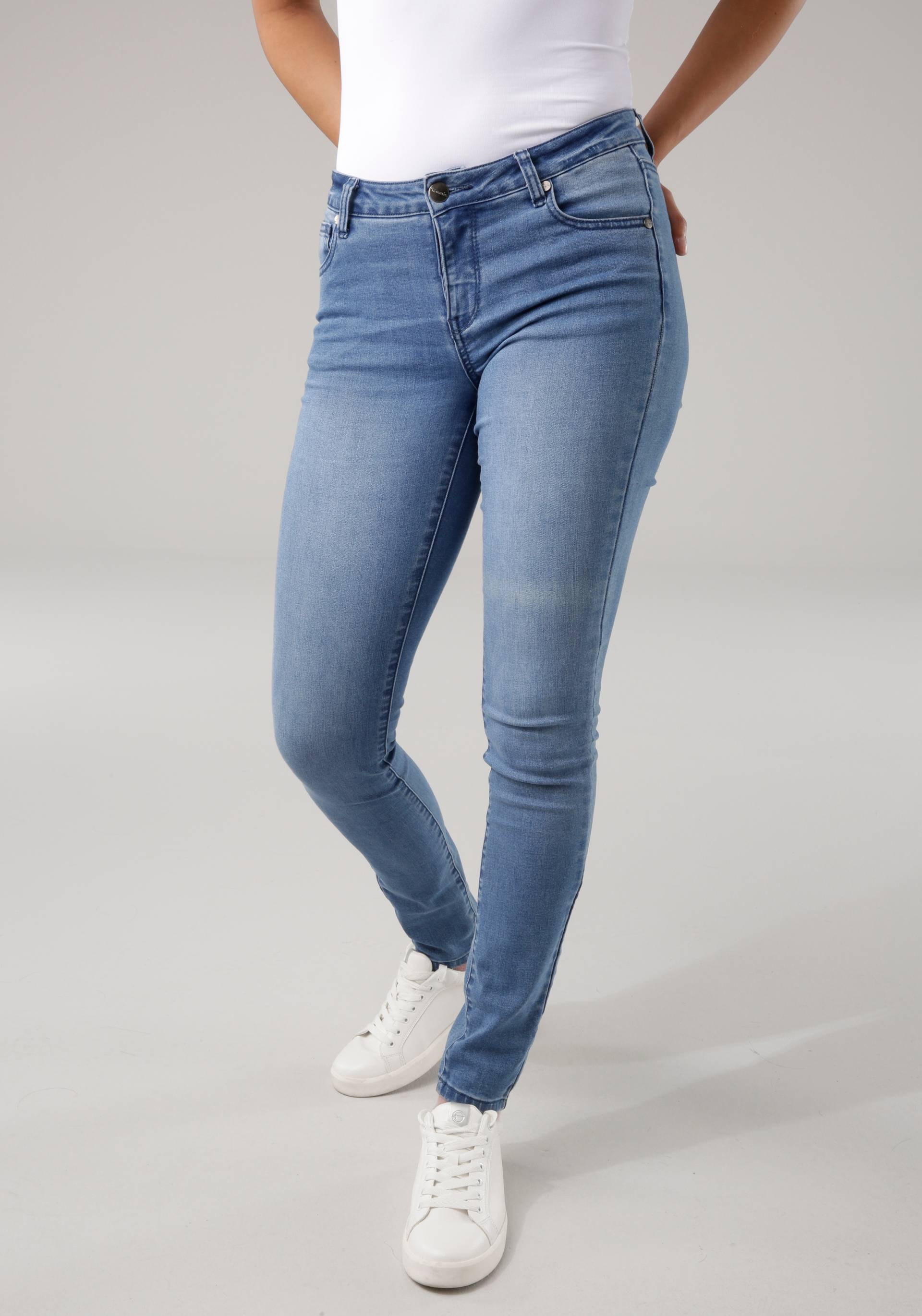 Tamaris Skinny-fit-Jeans, im Five-Pocket-Style von tamaris